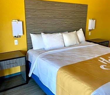 Okmulgee Hotel | Days Inn by Wyndham Okmulgee