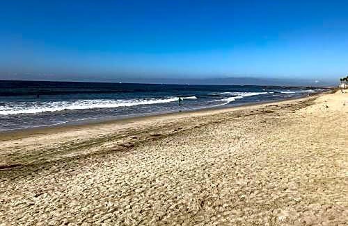 Oceanside Hotel | Days Inn by Wyndham Oceanside