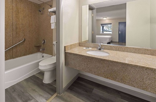 Aberdeen Hotel | Days Inn by Wyndham Aberdeen