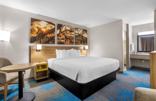 Adel Hotel | Days Inn by Wyndham Adel I-75