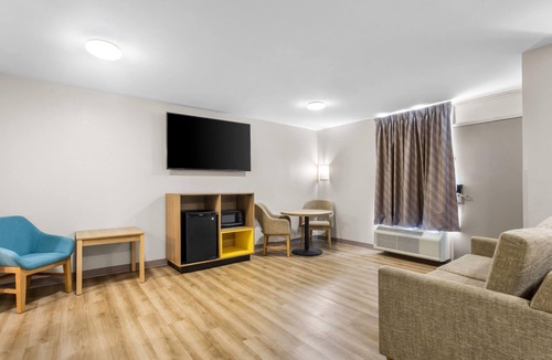 Adel Hotel | Days Inn by Wyndham Adel I-75