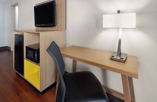 Americus Hotel | Days Inn by Wyndham Americus