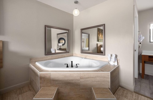 Northlake Hotel | Days Inn by Wyndham Anderson