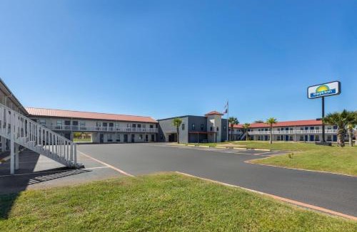 Aransas Pass Hotel | Days Inn by Wyndham Aransas Pass