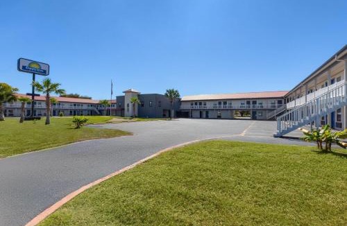 Aransas Pass Hotel | Days Inn by Wyndham Aransas Pass