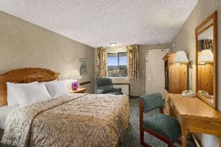 Auburn Hotel | Days Inn by Wyndham Auburn