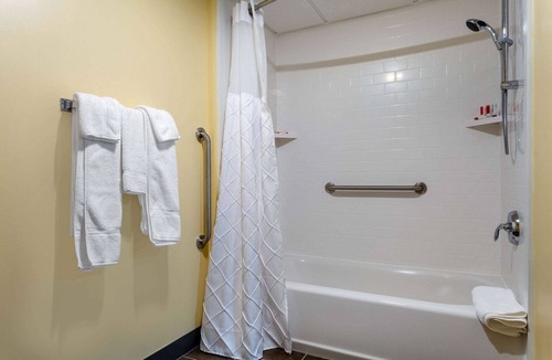 Augusta Hotel | Days Inn by Wyndham Augusta