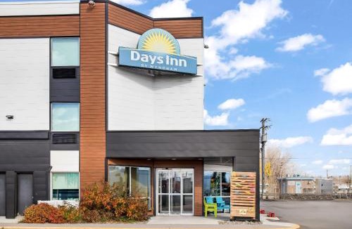 Berthierville Hotel | Days Inn by Wyndham Berthierville