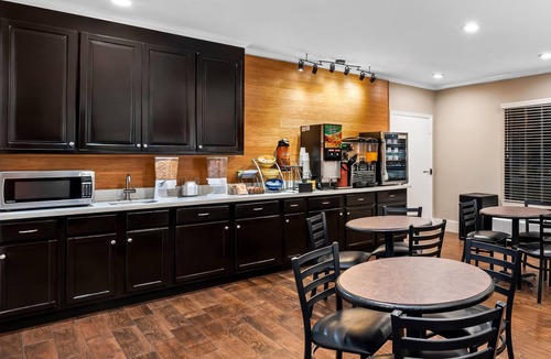 Bainbridge Hotel | Days Inn by Wyndham Bainbridge