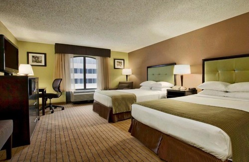 Downtown West Hotel | Days Inn by Wyndham Baltimore Inner Harbor