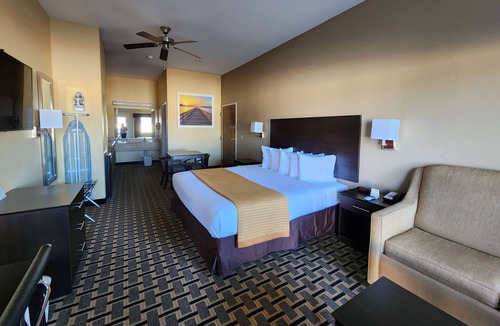 Baytown Hotel | Days Inn by Wyndham Baytown East