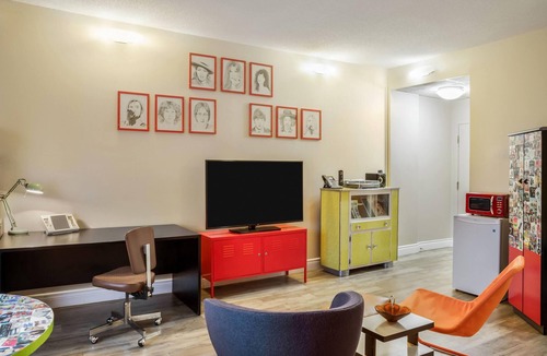 Berthierville Hotel | Days Inn by Wyndham Berthierville