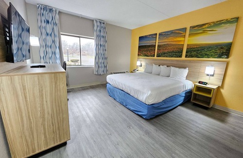 Berlin Hotel | Days Inn by Wyndham Berlin Meriden