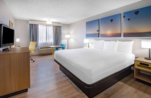 Bernalillo Hotel | Days Inn by Wyndham Bernalillo