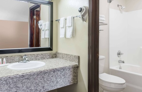 Blakely Hotel | Days Inn by Wyndham Blakely