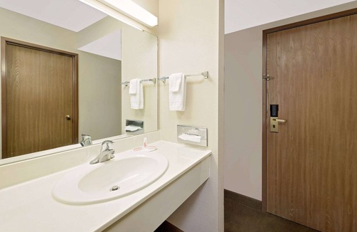 Boonville Hotel | Days Inn by Wyndham Boonville