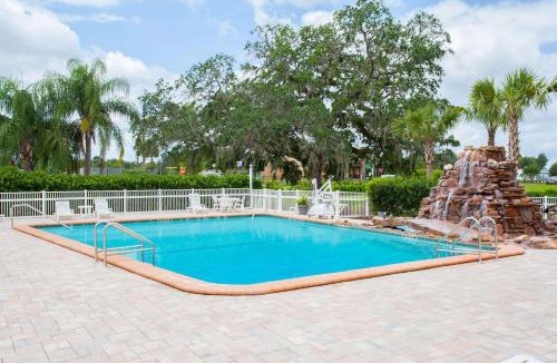 Brooksville Hotel | Days Inn by Wyndham Brooksville