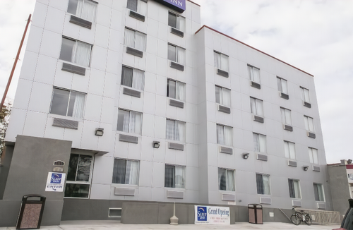 Borough Park Hotel | Days Inn by Wyndham Brooklyn Borough Park