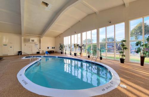 West Yarmouth Hotel | Days Inn by Wyndham - Cape Cod