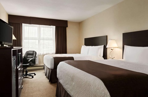 Trois-Rivieres Ouest Hotel | Days Inn by Wyndham Trois-Rivieres