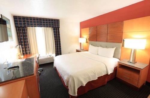 Calumet Park Hotel | Days Inn by Wyndham Calumet Park