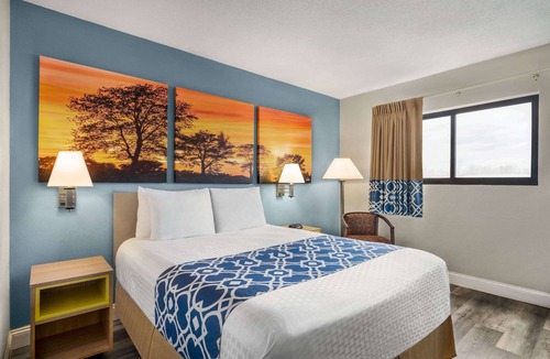 Canastota Hotel | Days Inn by Wyndham Canastota/Verona