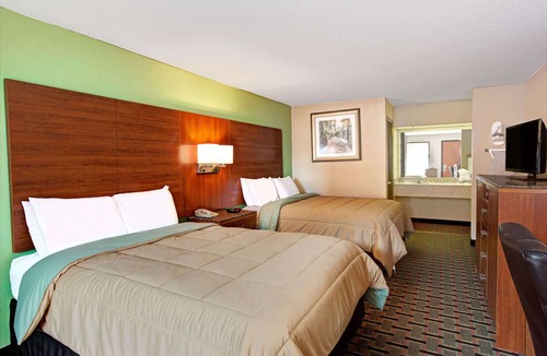 Conover Hotel | Days Inn by Wyndham Conover-Hickory