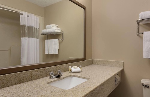 Dalhousie Hotel | Days Inn by Wyndham Dalhousie
