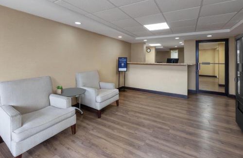 Montclair Hotel | Days Inn by Wyndham Dumfries Quantico