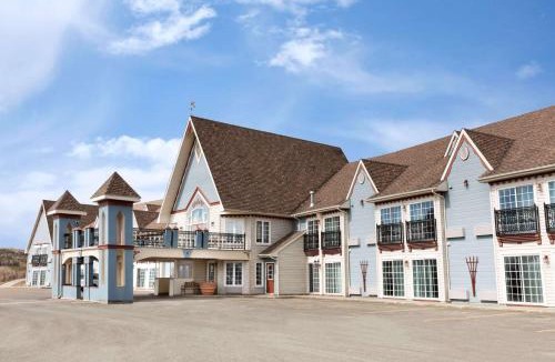 Saint-Basile Hotel | Days Inn by Wyndham Edmundston