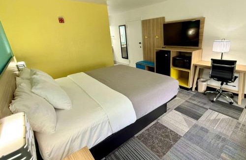 Niceville Hotel | Days Inn by Wyndham Eglin AFB