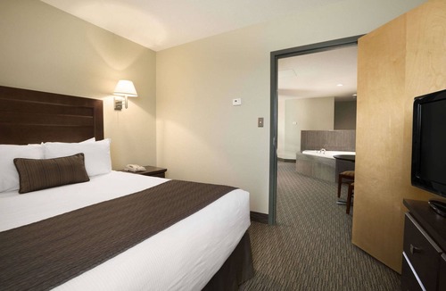 Estevan Hotel | Days Inn by Wyndham Estevan