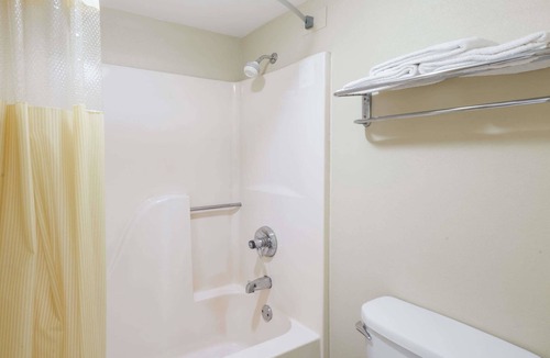 Fort Payne Hotel | Days Inn by Wyndham Fort Payne