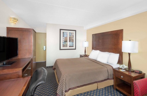Geneva Hotel | Days Inn by Wyndham Geneva/Finger Lakes