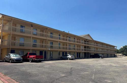 Georgetown Hotel | Days Inn by Wyndham Georgetown