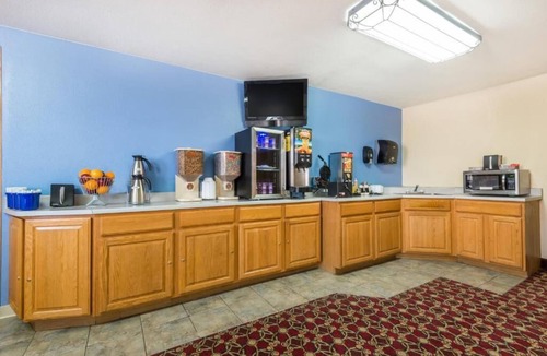 Gillette Hotel | Days Inn by Wyndham Gillette