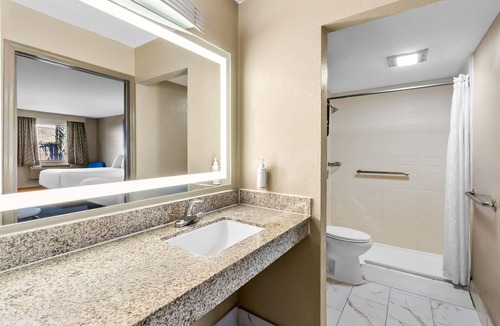 Goose Creek Hotel | Days Inn by Wyndham Goose Creek