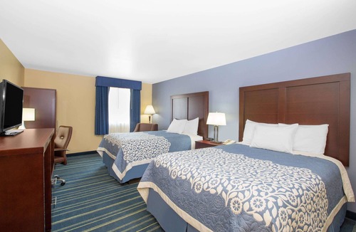 Grand Island Hotel | Days Inn by Wyndham Grand Island