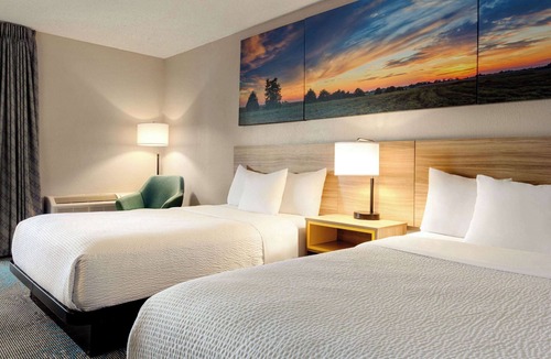 Grand Island Hotel | Days Inn by Wyndham Grand Island I-80