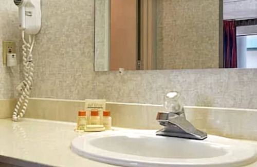 Greeneville Hotel | Days Inn by Wyndham Greeneville