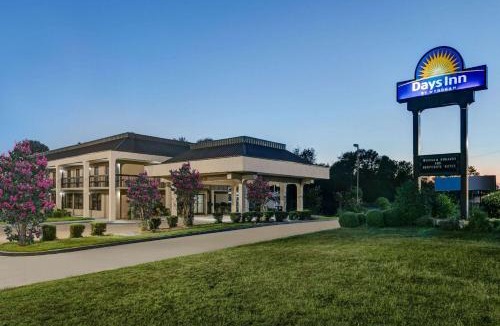 Greenville Hotel | Days Inn by Wyndham Greenville MS