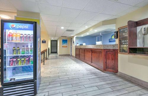 Greenville Hotel | Days Inn by Wyndham Greenville MS