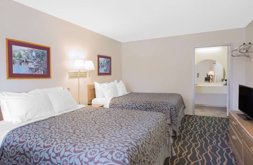 Hardy Hotel | Days Inn by Wyndham Hardy