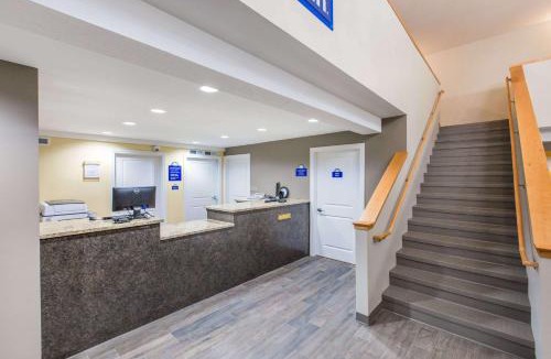 Hays Hotel | Days Inn by Wyndham Hays
