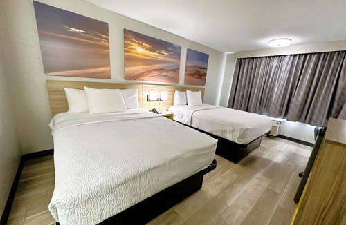 Holland Hotel | Days Inn by Wyndham Holland