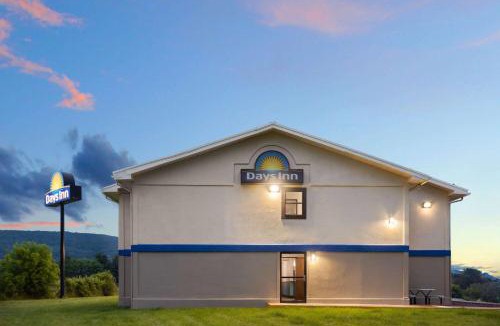 Hornell Hotel | Days Inn by Wyndham Hornell NY