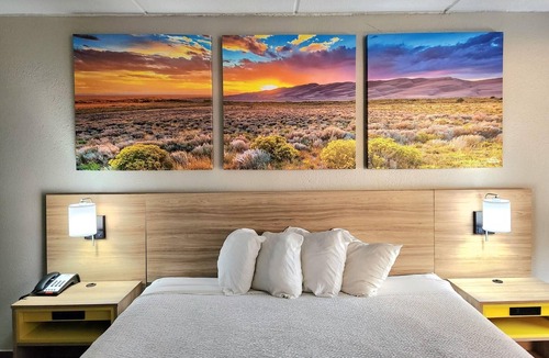 Brookhollow Hotel | Days Inn by Wyndham Houston