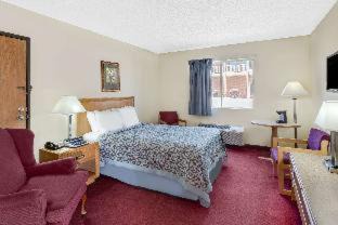 Jackson Hotel | Days Inn by Wyndham Jackson