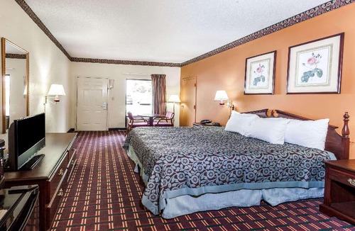 Jackson Hotel | Days Inn by Wyndham Jackson