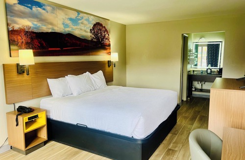 Jellico Hotel | Days Inn by Wyndham Jellico - Tennessee State Line